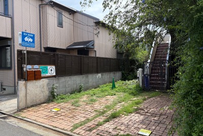 一般住宅駐車場にEV充電ステーション導入、駐車場と充電スポット探しを一度で…エネリバーがアキッパと連携 画像