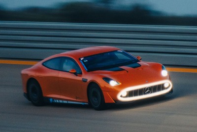 メルセデスAMGの高性能EV『GT XXコンセプト』、空気抵抗係数は0.19…合計25の長距離走行記録に貢献 画像