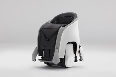 ホンダ、「UNI-ONE」の事業化決定…座ったまま体重移動で移動可能なパーソナルモビリティ 画像