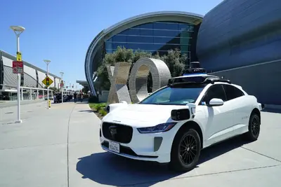 グーグル「ウェイモ」、完全自動運転サービスの認可取得…米加州サンノゼ国際空港 画像