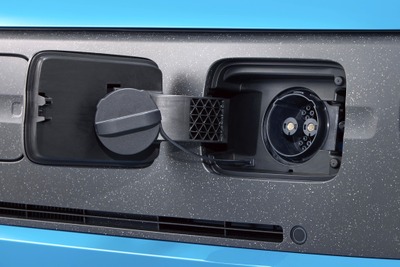 プラゴ、CHAdeMO対応プラグ&チャージを日本初実装…第一弾はホンダの新型EV 画像