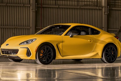 スバル『BRZ』に「シリーズ・イエロー」、米国は日本より50台多い350台を限定販売へ 画像