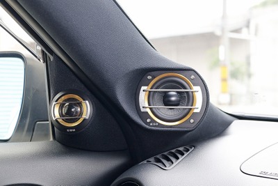 日産ジュークが“生々しい”音に変わる！ ESB8000×Aピラー埋め込みの答え［Pro Shop インストール・レビュー］by M.E.I. 後編 画像