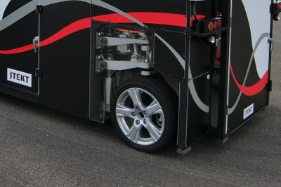 ジェイテクトが転舵・駆動ユニット開発、4つの機能を1ユニットに集約…フラットで広い車内実現 画像