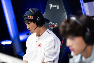 F1角田裕毅が「東京ゲームショウ2025」でプロeスポーツ選手とガチ対決…Red Bull Apex Takeover with Yuki Tsunoda 画像