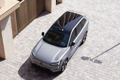 ボルボの最上位電動SUV『EX90』、800Vシステム採用で充電時間短縮…欧州2026年型 画像