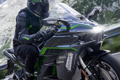 カワサキのスーパーチャージャーバイク『Ninja H2 SX SE』新色登場! 価格は313万5000円 画像