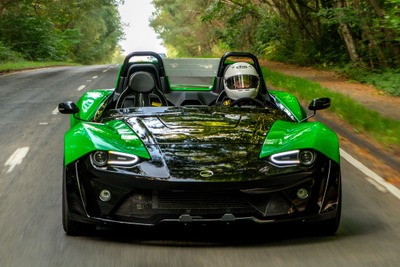 軽量オープン2シータースポーツ『E10 RZ』は790kg、380馬力ターボ+6速MT…英ゼノスがプロトタイプ公開 画像