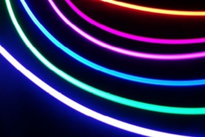 フッ素化合物不使用の光ガイディングバー、自動車内装照明などに…フクビ化学が開発 画像