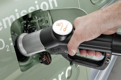 トヨタ、ダイムラー、GMなど、燃料電池車の市場導入へ…共同声明を発表 画像