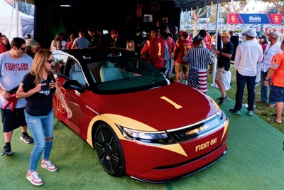 ソニー・ホンダの『AFEELA 1』、早くもカスタム…米大学フットボールチーム仕様に 画像