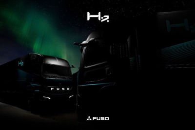 水素エンジンと燃料電池、2台の大型トラックを三菱ふそうが世界初公開へ…ジャパンモビリティショー2025