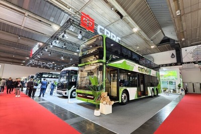 新型電動バス発表、鉄道技術応用の軽量アルミボディは耐用年数20年…中国CRRC 画像