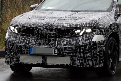ボンネットの下にはエンジンか、モーターか？ BMW『iX3』に最強モデル“ピュアM”導入か 画像