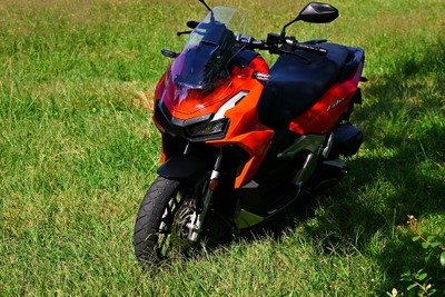 ホンダのアドベンチャー・スクーター『ADV160』とその実力は?…10月のモーターサイクル記事ベスト5 画像