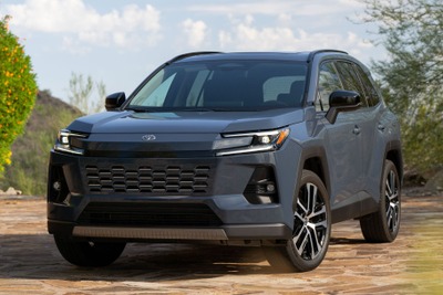 トヨタ『RAV4』新型、パワーと燃費向上の第5世代ハイブリッド搭載…12月米国発売へ 画像