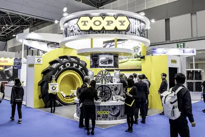 トピー工業が「22インチ大径超軽量アルミホイール」で鋳造の軽量化と造形自由度を両立し次期主力を狙う…ジャパンモビリティショー2025 画像