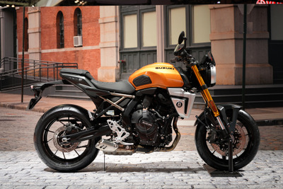 ネオレトロ戦国時代!? 新型スズキ『GSX-8T/8TT』モビショーでの公開に、「いい意味でスズキっぽくない」「まさしく温故知新」など注目 画像