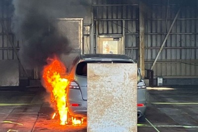 川崎汽船、自動車船での車両火災を想定した消火実験を実施…新型ノズルの効果を検証 画像