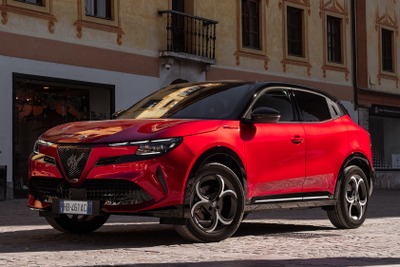 アルファロメオ『ジュニア』、「スポルト スペチアーレ」登場…欧州2026年型に 画像