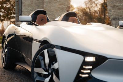 わずか895kgの軽量スポーツEVがスゴイ！SNSでは「BEVでもこういうのは良いな！」の声、6か月での開発に驚きも 画像