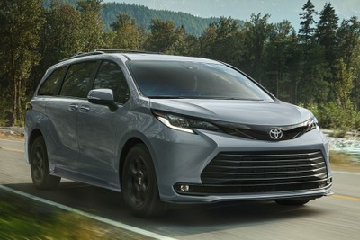 米トヨタのミニバン『シエナ』、新色「ヘビーメタル」と新装備採用…約620万円から