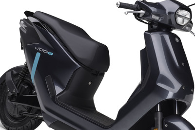 ヤマハの原付「ジョグ」が新型電動スクーターに変身！ ホンダの交換式バッテリー採用、本体のみ販売で15万9500円 画像