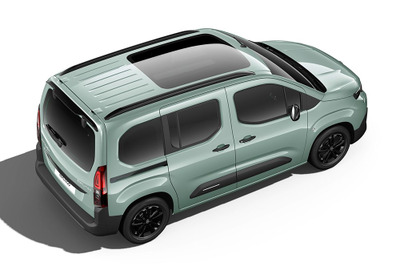 シトロエン『ベルランゴ』、「アクア グリーン」復活…好評の特別色