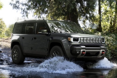 ジープ、新型電動SUV『リーコン』発表…650馬力モーターで伝統の4×4性能を実現