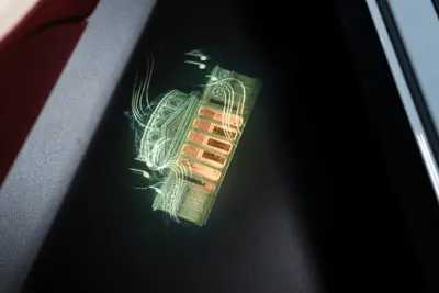 ベントレー、ドアオープン時にオーナー専用パーソナライズアニメーション投影可能に…DLP技術を進化 画像