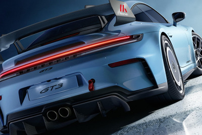 「ウイングいかつすぎ」「ホイールどうなってんだ」ド迫力デザインと圧倒的性能、ポルシェの最新「マンタイキット」にSNS興奮 画像