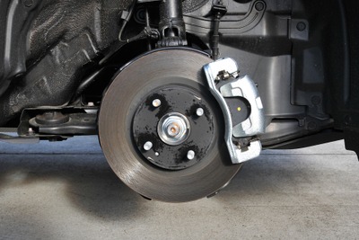 ブレーキ鳴き・効き不足は“皮膜不足”が原因？ ブレーキパッドの正しい使い方をプロ目線で解説～カスタムHOW TO～ 画像