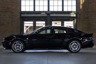 トランプさん、これ買います！ ダッジ『チャージャー』日本導入を求める声…11月に盛り上がった口コミ記事ベスト5 画像