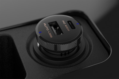 “車内スマホ生活”を強力サポートする、パワフル「USBプラグ」の新作登場！［特選カーアクセサリー名鑑］ 画像