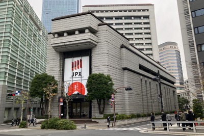 日野自動車が小反落、ニュージーランド集団訴訟和解も株価は反応薄 画像