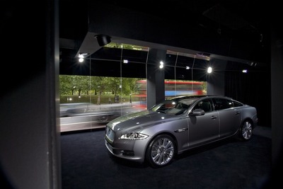 【ジャガー XJ 日本発表】予約は好調? 納車は来年4月以降 画像