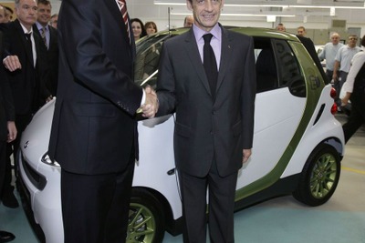 スマート フォーツー EV仕様を2012年から量産…サルコジ大統領も支援 画像