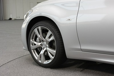 【東京モーターショー09】日産フーガ…自然の力強い躍動感 画像