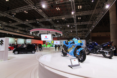 【東京モーターショー09】スズキ、燃料電池スクーターのバーグマンを世界初出展 画像