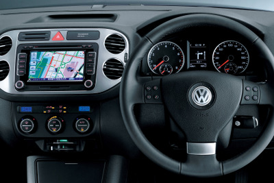 VW ティグアン を一部改良…リバース連動ドアミラー採用 画像
