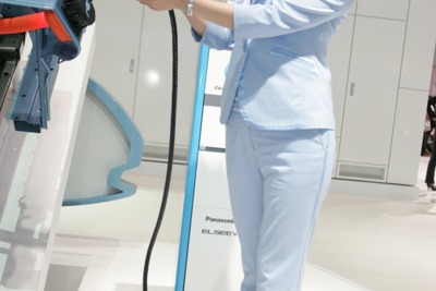 【東京モーターショー09ライブラリー】コンパニオン…日産その2 画像
