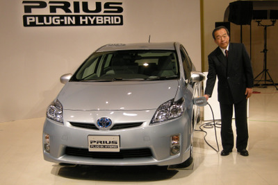 【プリウス プラグインHV 発表】内山田副社長「EV開発にも実績がある」 画像