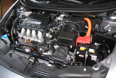【ホンダ CR-Z 発表】え? セルモーターが二つ? 画像