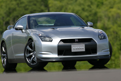 日産 GT‐R、2011年モデルを設定…米国では上級グレードのみ 画像