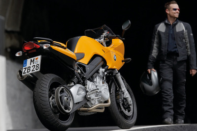 BMWジャパン、大型自動二輪免許の取得をサポート 画像