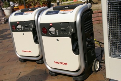 ホンダ ガスパワー発電機:どこに置いとくのよ、を解決するデザイン 画像