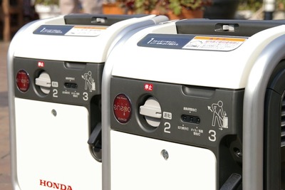ホンダ ガスパワー発電機：コンセントの位置にも理由がある 画像