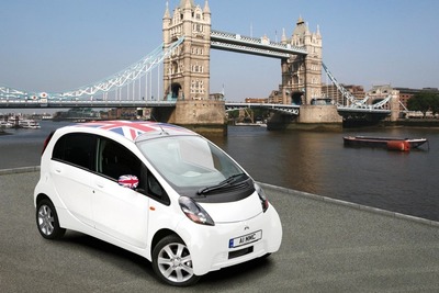 三菱自動車、通期業績予想を下方修正 画像