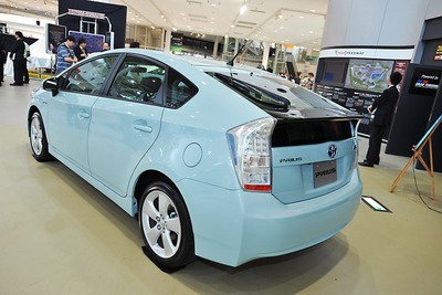 トヨタ09年度実績…国内販売が5年ぶり増、シェアは過去最高 画像