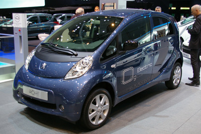 三菱とPSA、小型商用車のEV化で合意…2012年生産開始へ 画像